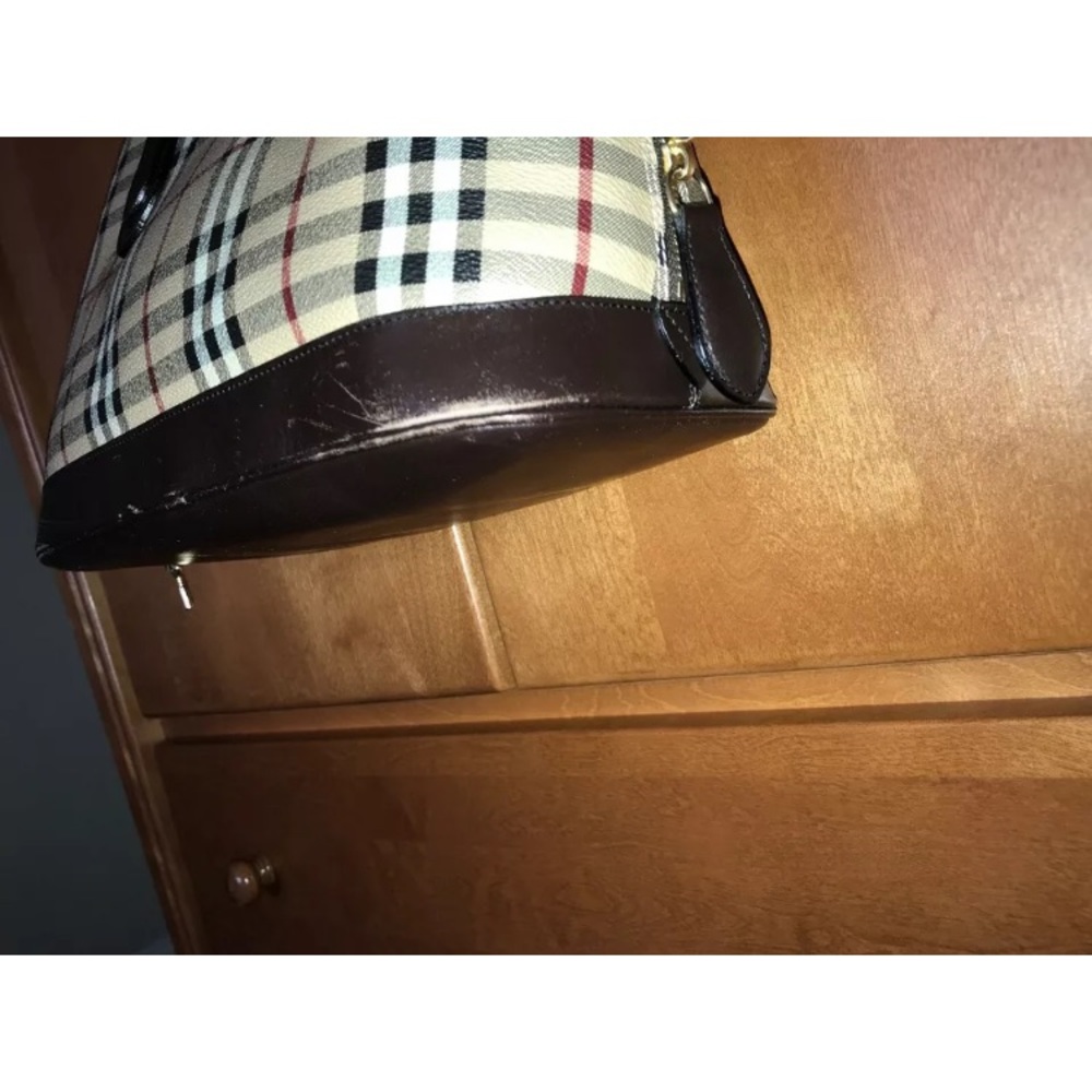 Used Burberry handbag authentic - Picture 3 of 8